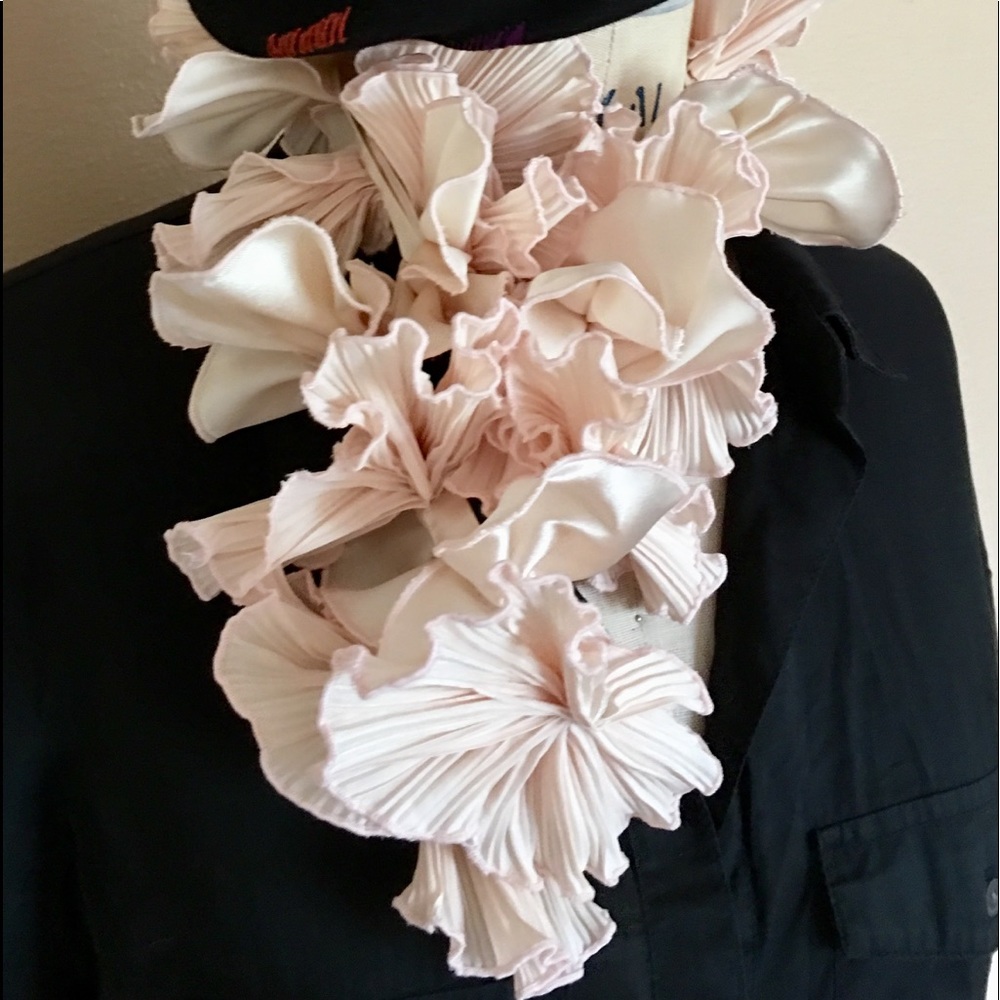 Scarf - Picture 2 of 7